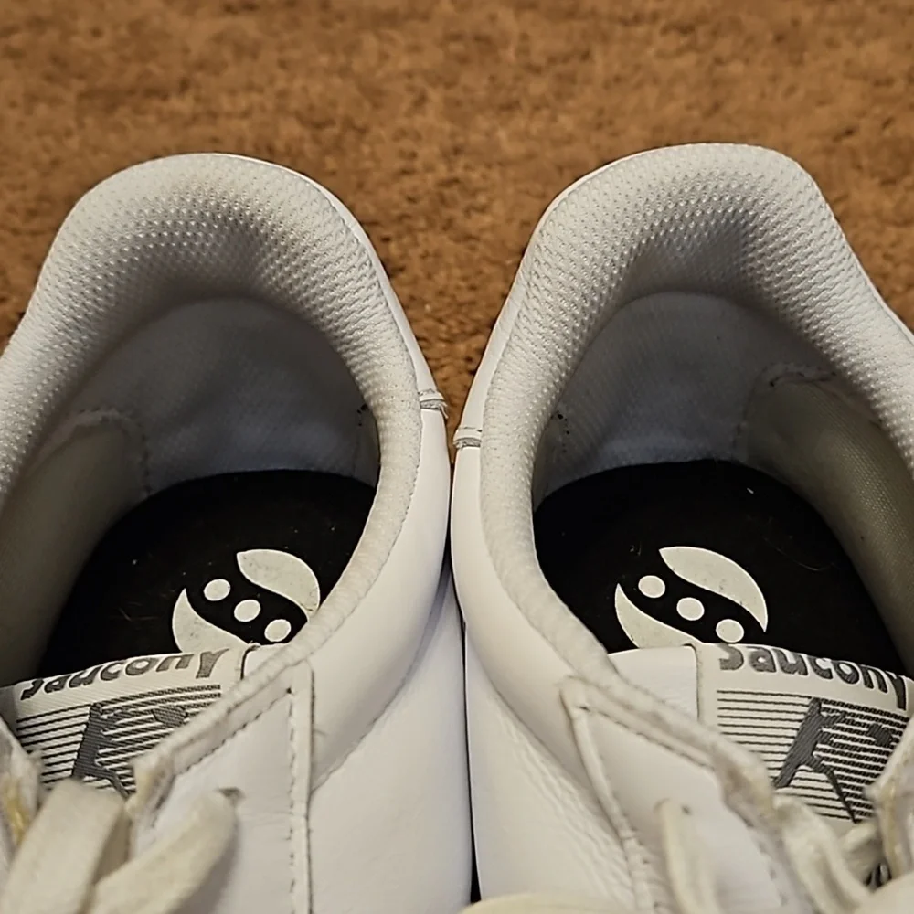 Saucony Men's Jazz Court Sneaker Low, White/ White Gum Sole, Size 13